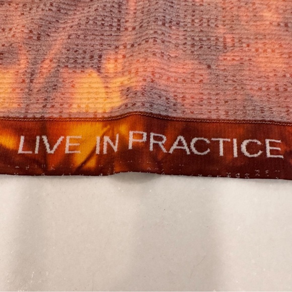 Lululemon Men’s Metal Vent Tech 1/2 Zip Long Sleeve Pullover M - Picture 3 of 9